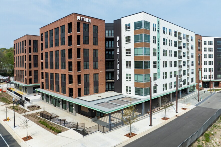 600 W Cabarrus St, Raleigh, NC à louer - Photo de l’immeuble – Image 1 sur 59