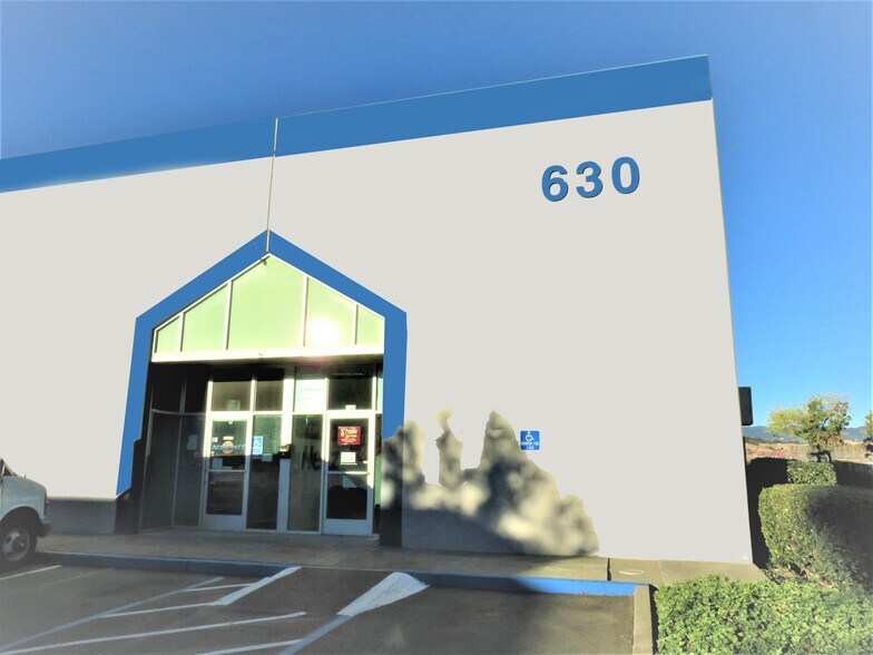 630-640 Eubanks Court, Vacaville, CA à louer - Photo de l’immeuble – Image 3 sur 3