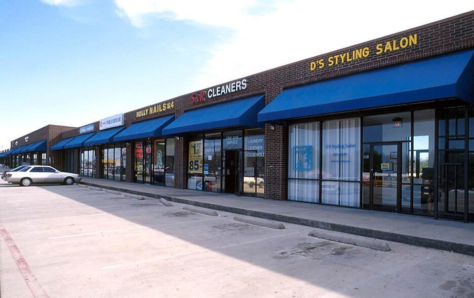 940 E Belt Line Rd, Richardson, TX à louer - Photo de l’immeuble – Image 3 sur 4