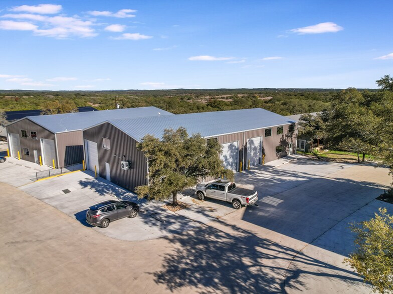 15210 Fitzhugh Rd, Austin, TX à vendre - Photo de l’immeuble – Image 2 sur 21