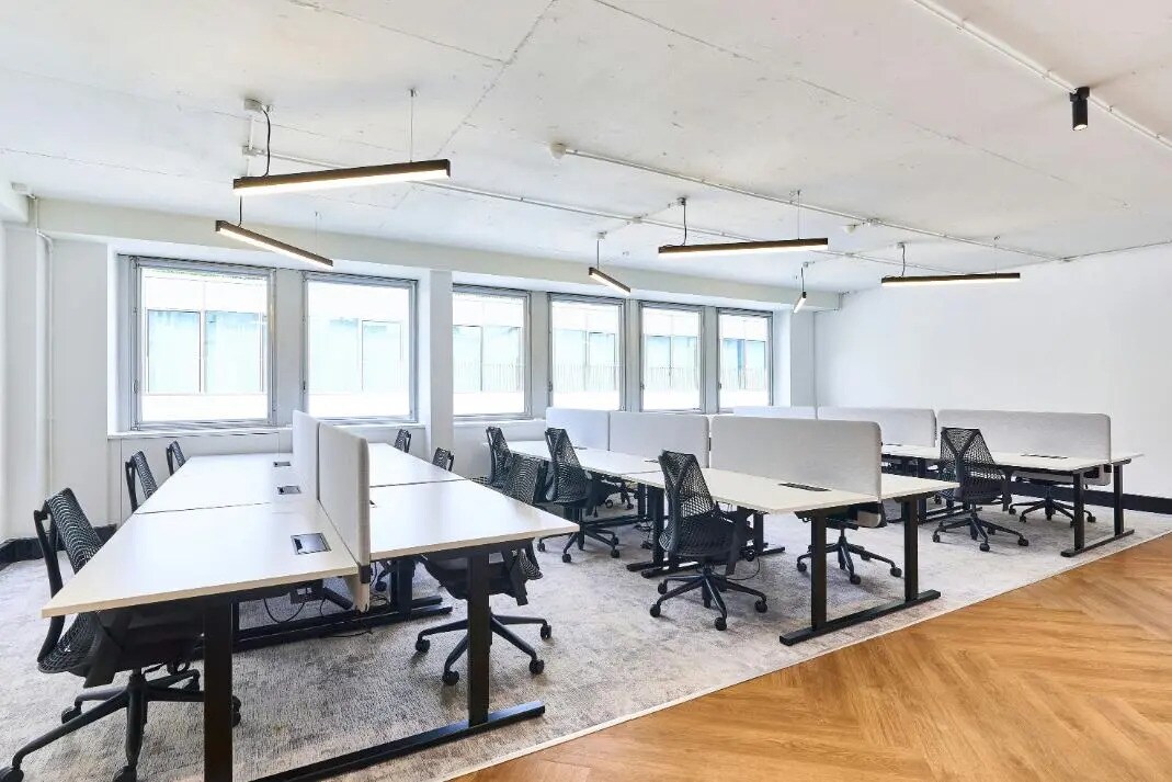 Bureau dans Paris à louer Photo de l’immeuble– Image 1 sur 13