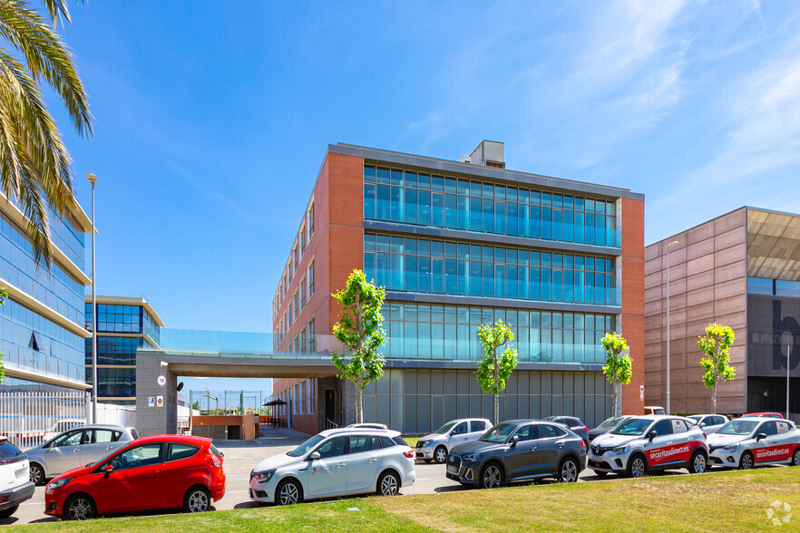 Avinguda Del Baix Llobregat, 5, El Prat de Llobregat, Barcelona à louer - Photo principale – Image 1 sur 4