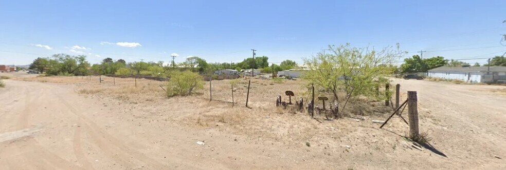 W El Paso St, Marfa, TX à vendre - Photo de l’immeuble – Image 3 sur 4