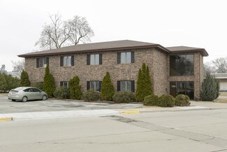 Plus de détails pour 411 S Commercial St, Neenah, WI - Bureau à louer