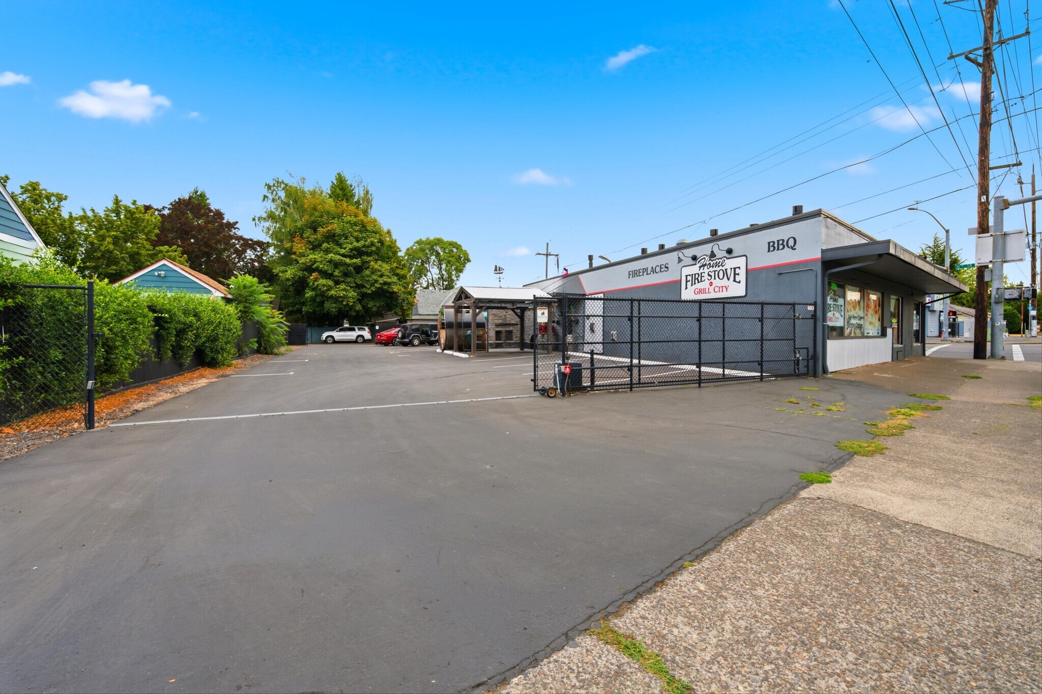 1695 Market St NE, Salem, OR à louer Photo de l’immeuble– Image 1 sur 19