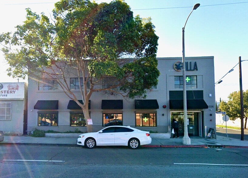 4324 W Jefferson Blvd, Los Angeles, CA à louer - Photo de l’immeuble – Image 2 sur 8