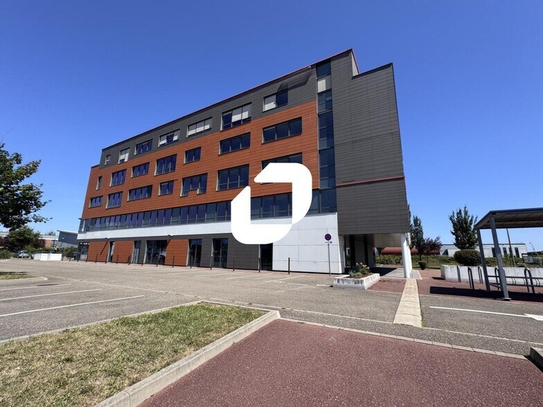 Bureau dans Strasbourg à louer - Photo de l’immeuble – Image 2 sur 7