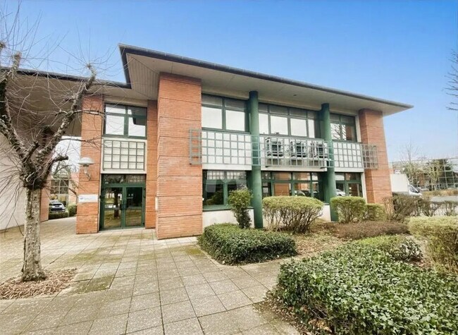 Plus de détails pour Local d’activités à vendre