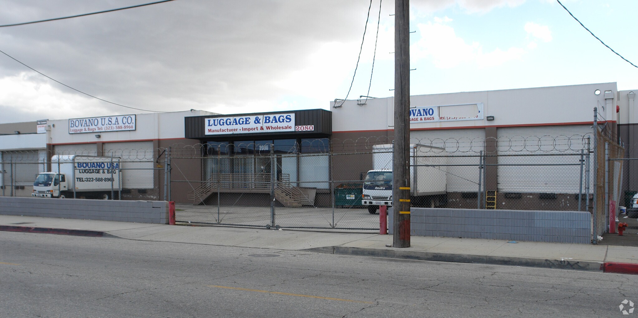 2080 E 25th St, Vernon, CA à louer Photo principale– Image 1 sur 4