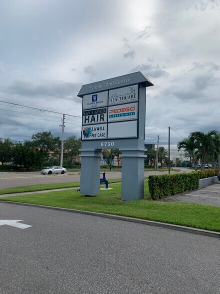 6730 22nd Ave N, Saint Petersburg, FL à louer - Photo de l’immeuble – Image 2 sur 6