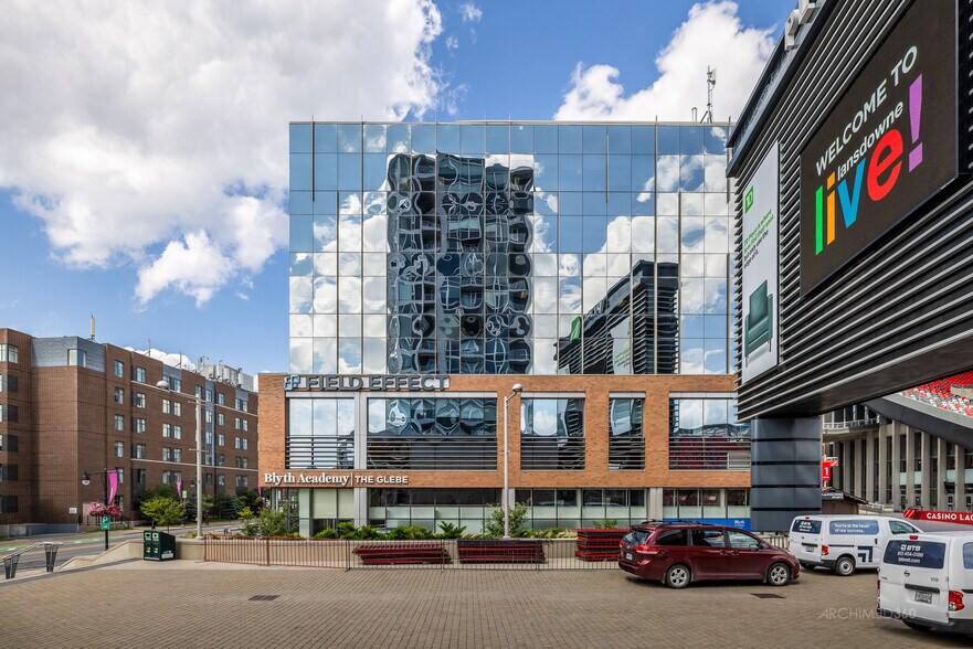 975-983 Bank St, Ottawa, ON à louer - Photo de l’immeuble – Image 3 sur 9