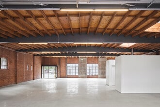 4005 W Jefferson Blvd, Los Angeles, CA à louer Photo intérieure– Image 2 sur 4