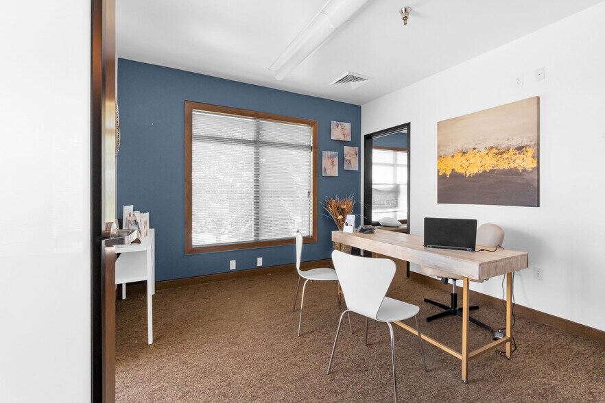4795 Larimer Pky, Johnstown, CO à vendre - Photo de l’immeuble – Image 3 sur 49