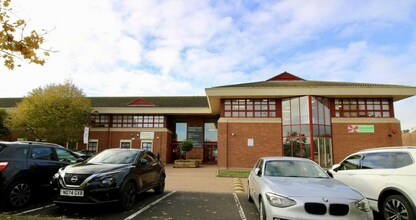 2 Woodbrook Cres, Billericay à louer Photo de l’immeuble– Image 2 sur 5