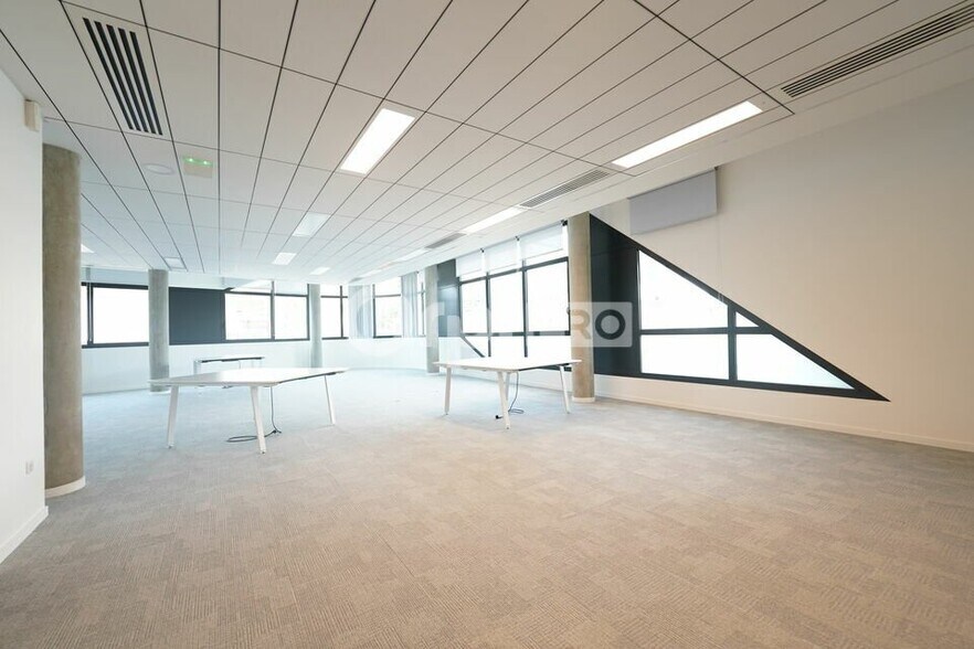 19 Rue Des Rosiéristes, Champagne-au-Mont-d'Or à louer - Photo intérieure – Image 1 sur 7