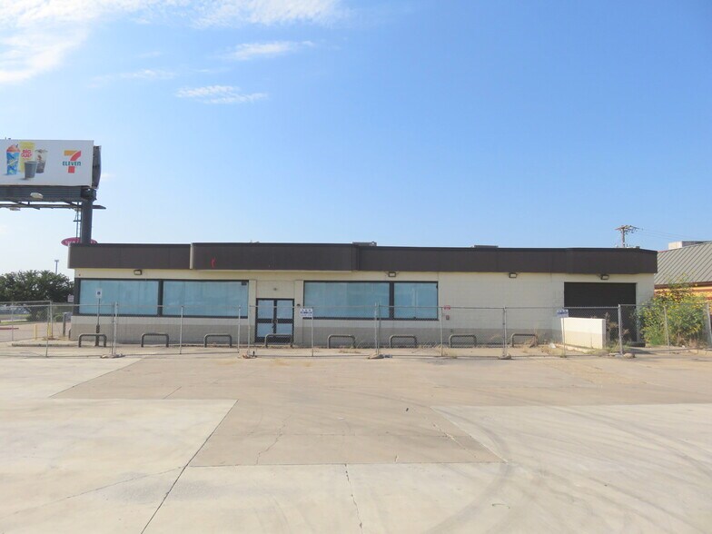 898 NE Alsbury Blvd, Burleson, TX à vendre - Photo de l’immeuble – Image 1 sur 9