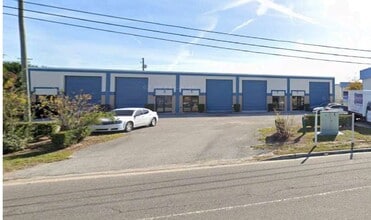 4716-4726 N Lois Ave, Tampa, FL à louer Photo de l’immeuble– Image 1 sur 1