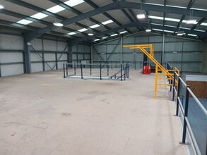 Meadowbank Business Park, Tweedale Way park, Oldham à louer Photo intérieure– Image 2 sur 21