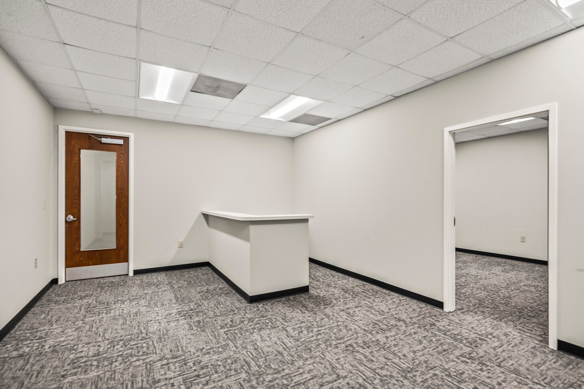 7990 North Point Blvd, Winston-Salem, NC à louer Photo de l’immeuble– Image 1 sur 5
