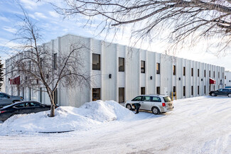 Plus de détails pour 17707 105th Ave NW, Edmonton, AB - Bureau à louer