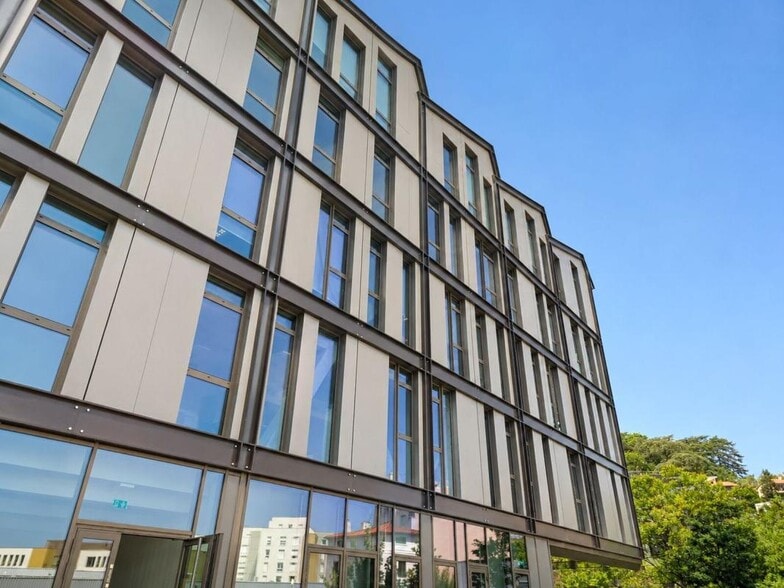 1-3 Avenue Sidoine Apollinaire, Lyon à louer - Photo de l’immeuble – Image 2 sur 11