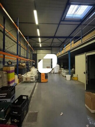 Plus de détails pour Bureau, Local d'activités à louer