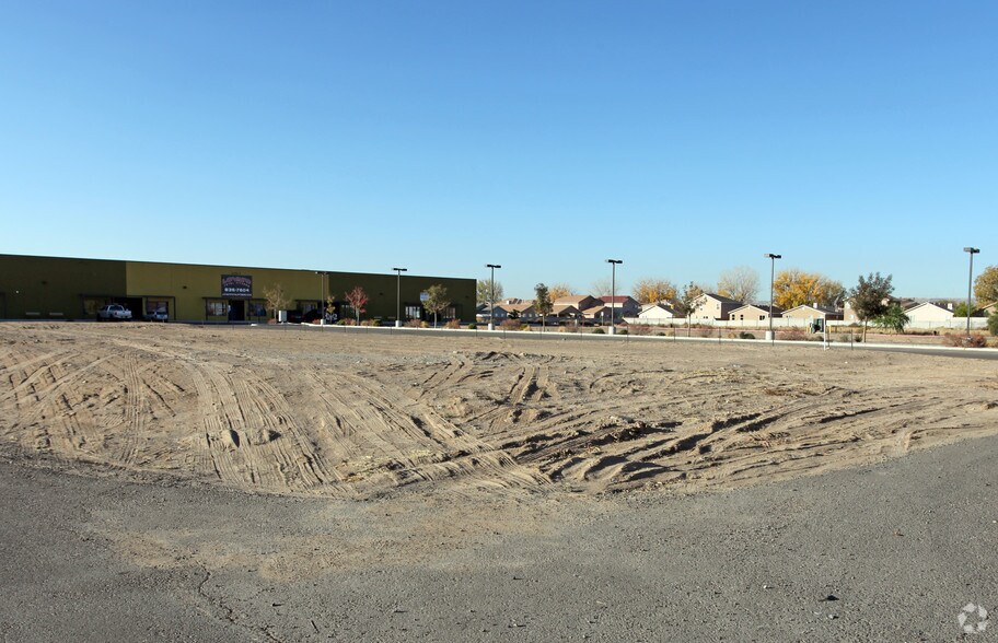 6500 Hanover Rd NW, Albuquerque, NM à vendre - Photo de l’immeuble – Image 3 sur 8