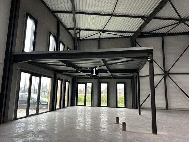 Plus de détails pour Industriel/Logistique à vendre