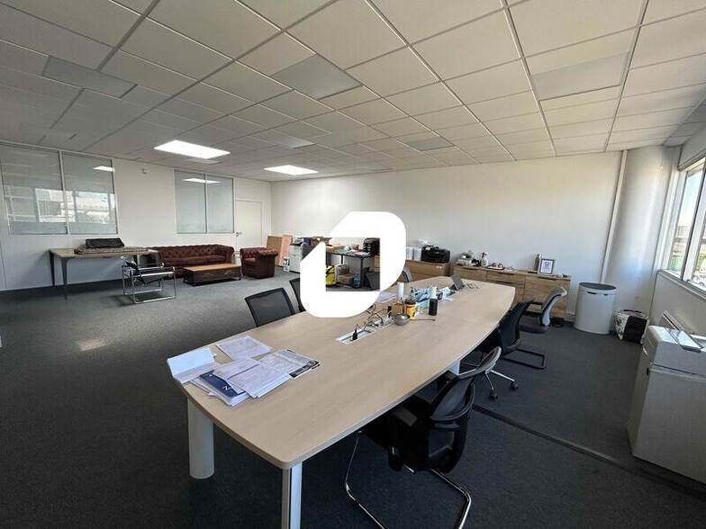 Bureau dans Argenteuil à louer - Photo intérieure – Image 2 sur 10