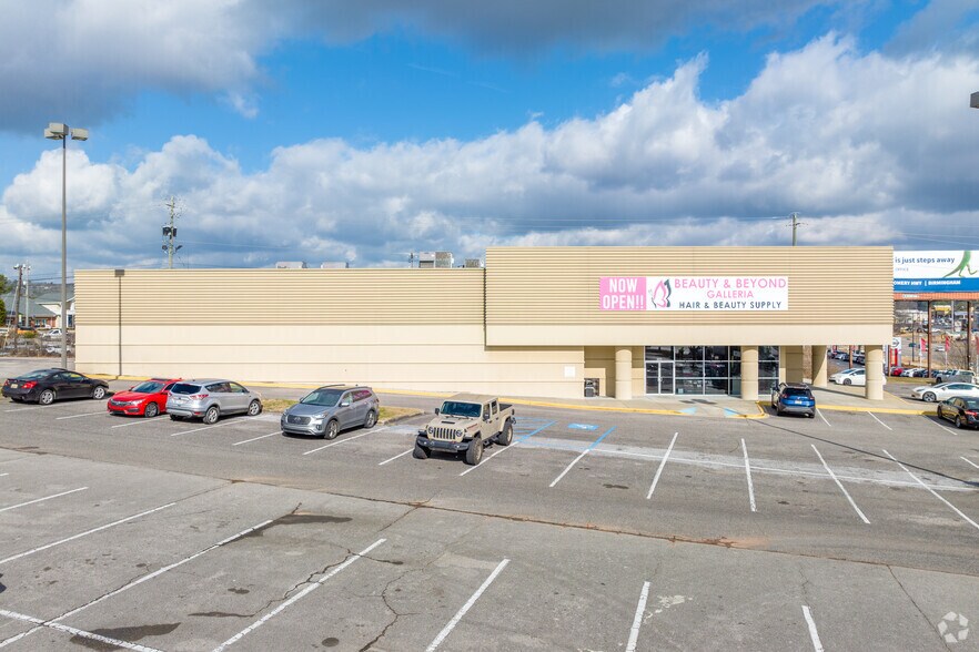 1642 Montgomery Hwy, Birmingham, AL à vendre - Photo de l’immeuble – Image 3 sur 7