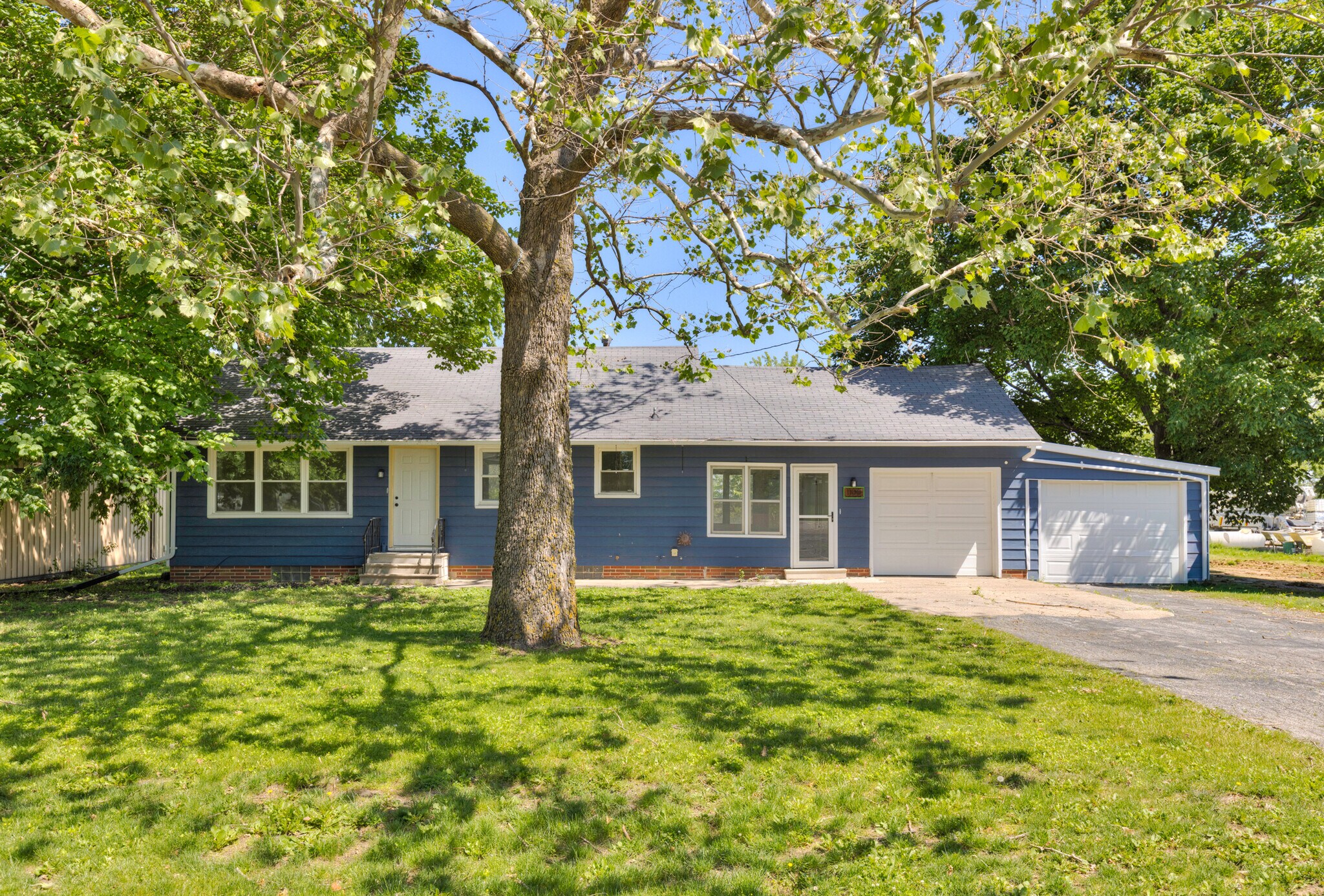 1100 2nd St NE, Bondurant, IA à vendre Photo de l’immeuble– Image 1 sur 29