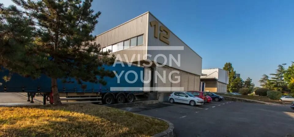 Local d’activités dans Aulnay-sous-Bois à louer Photo de l’immeuble– Image 1 sur 3