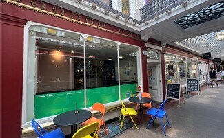 Plus de détails pour 7 The Corridor, Bath - Local commercial à louer