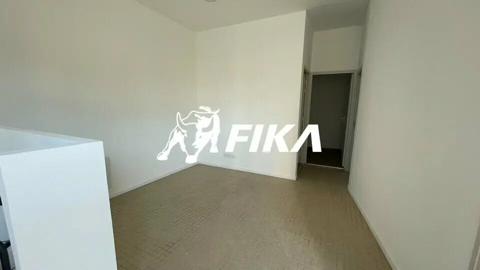 Bureau dans Bordeaux à louer - Photo de l’immeuble – Image 2 sur 6