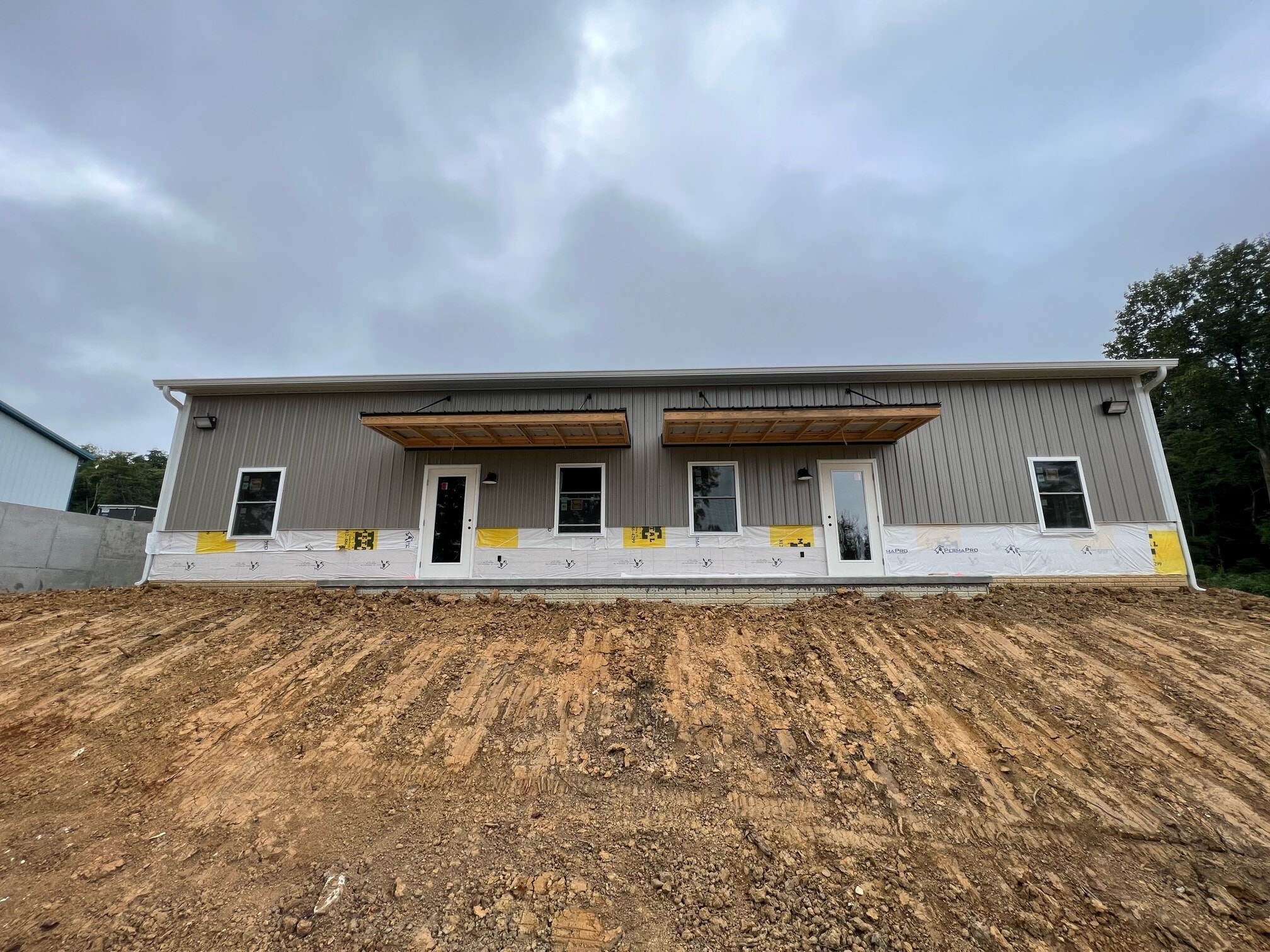 3139 N Westbury Village Dr Warehouses portefeuille de 4 biens à vendre sur LoopNet.fr Photo principale– Image 1 sur 7