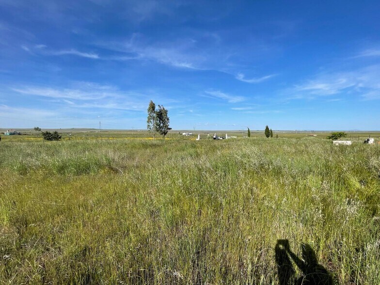 Terrain dans Sierra de Fuentes, Cáceres à vendre - Photo principale – Image 3 sur 8