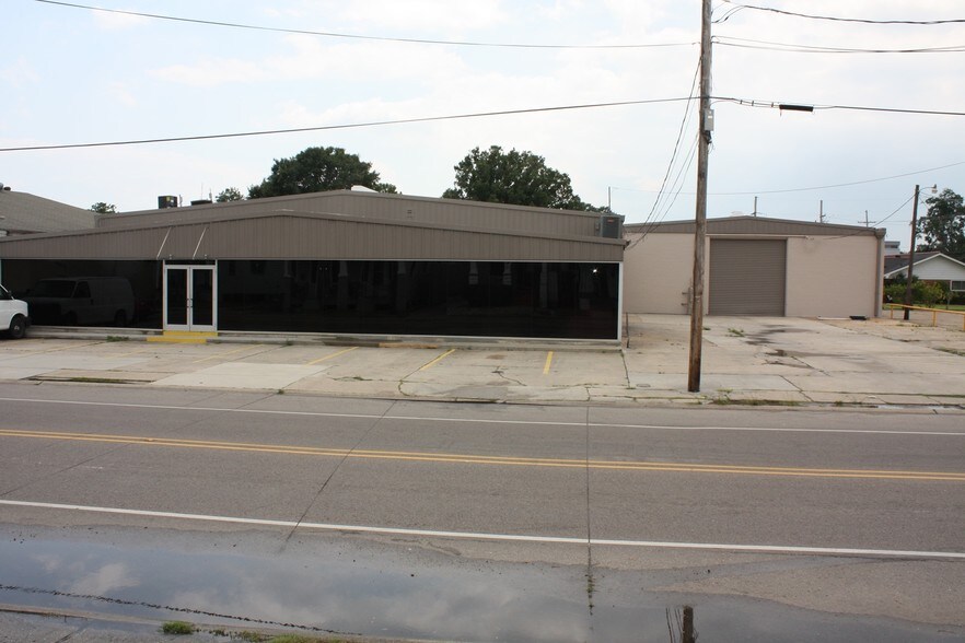 1120 Lafayette St, Gretna, LA à louer - Photo de l’immeuble – Image 1 sur 17