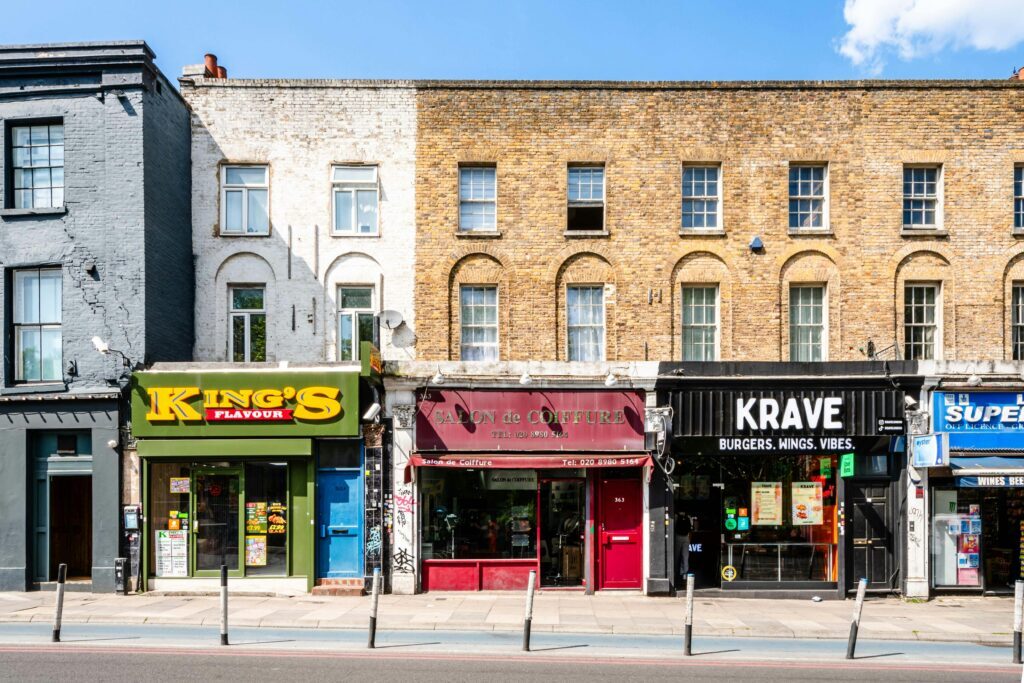 363 Mile End Rd, Londres à louer Photo de l’immeuble– Image 1 sur 2