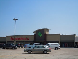 Plus de détails pour 511-521 E Yeagua St, Groesbeck, TX - Local commercial à louer