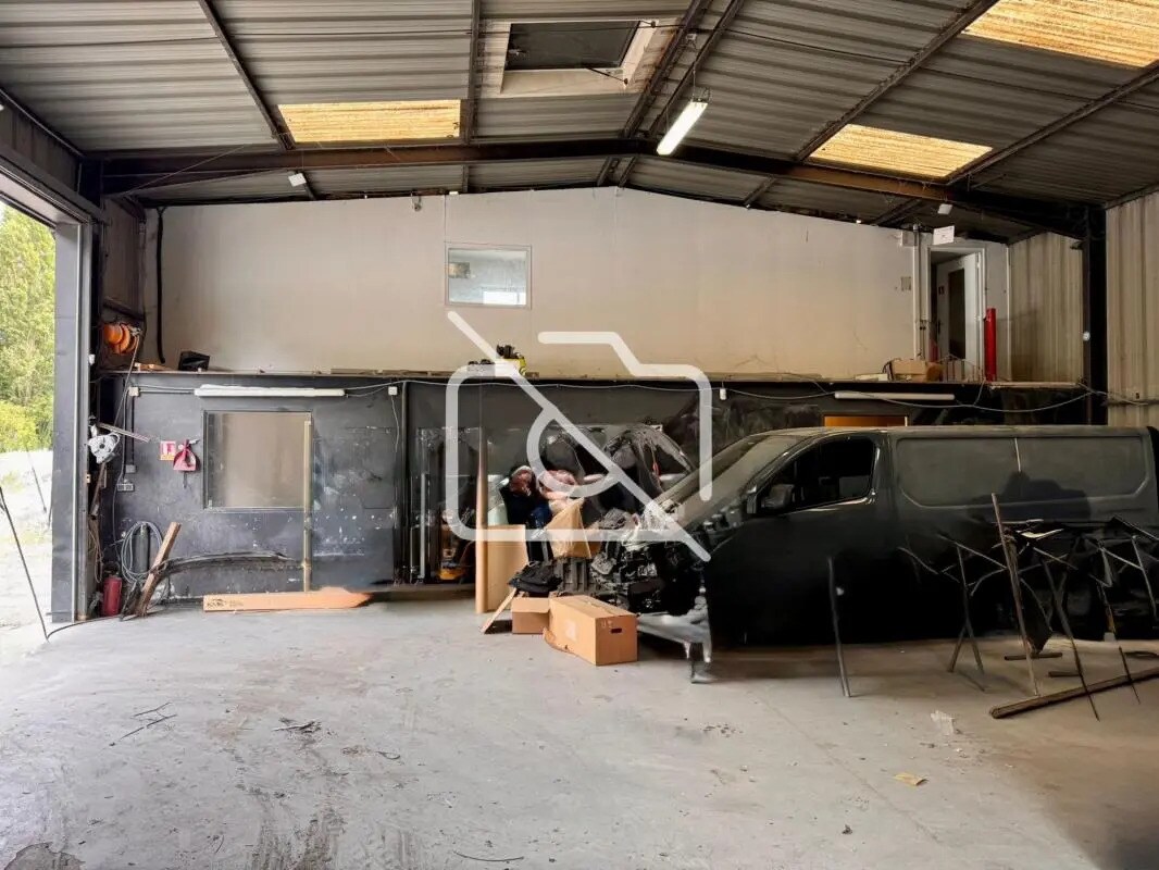 Industriel/Logistique dans Chilly-Mazarin à vendre Photo intérieure– Image 1 sur 5