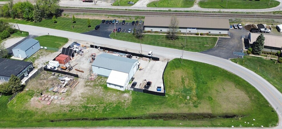 8825 Old Airport Hwy, Holland, OH à vendre - Photo de l’immeuble – Image 1 sur 3
