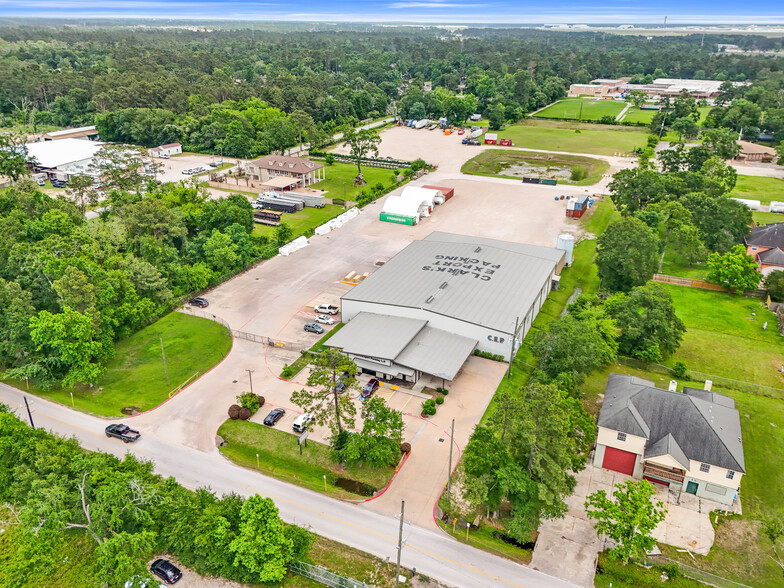 4402 Theiss Rd, Humble, TX à louer - Photo de l’immeuble – Image 1 sur 6