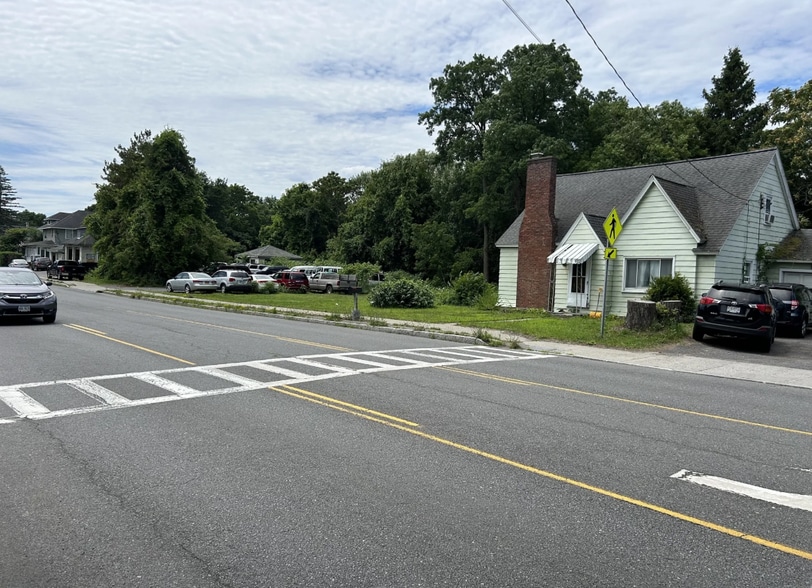 44 Everett Rd, Albany, NY à vendre - Photo principale – Image 1 sur 3