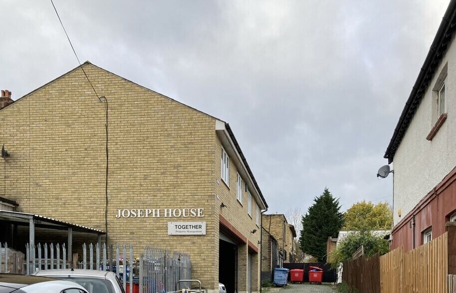 2C Florence Ave, Enfield à louer - Photo de l’immeuble – Image 3 sur 3
