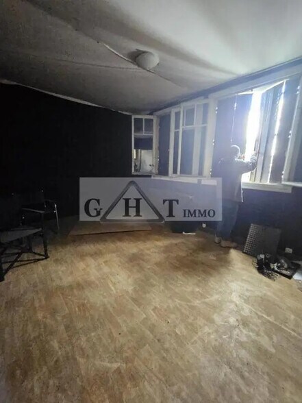 Industriel/Logistique dans Savigny-sur-Orge à vendre - Photo de l’immeuble – Image 2 sur 8