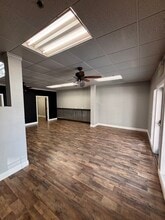 1214 W F St, Oakdale, CA à louer Photo intérieure– Image 2 sur 8