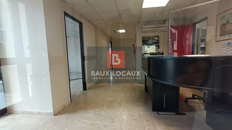 Bureau dans Avignon à louer Photo de l’immeuble– Image 1 sur 7