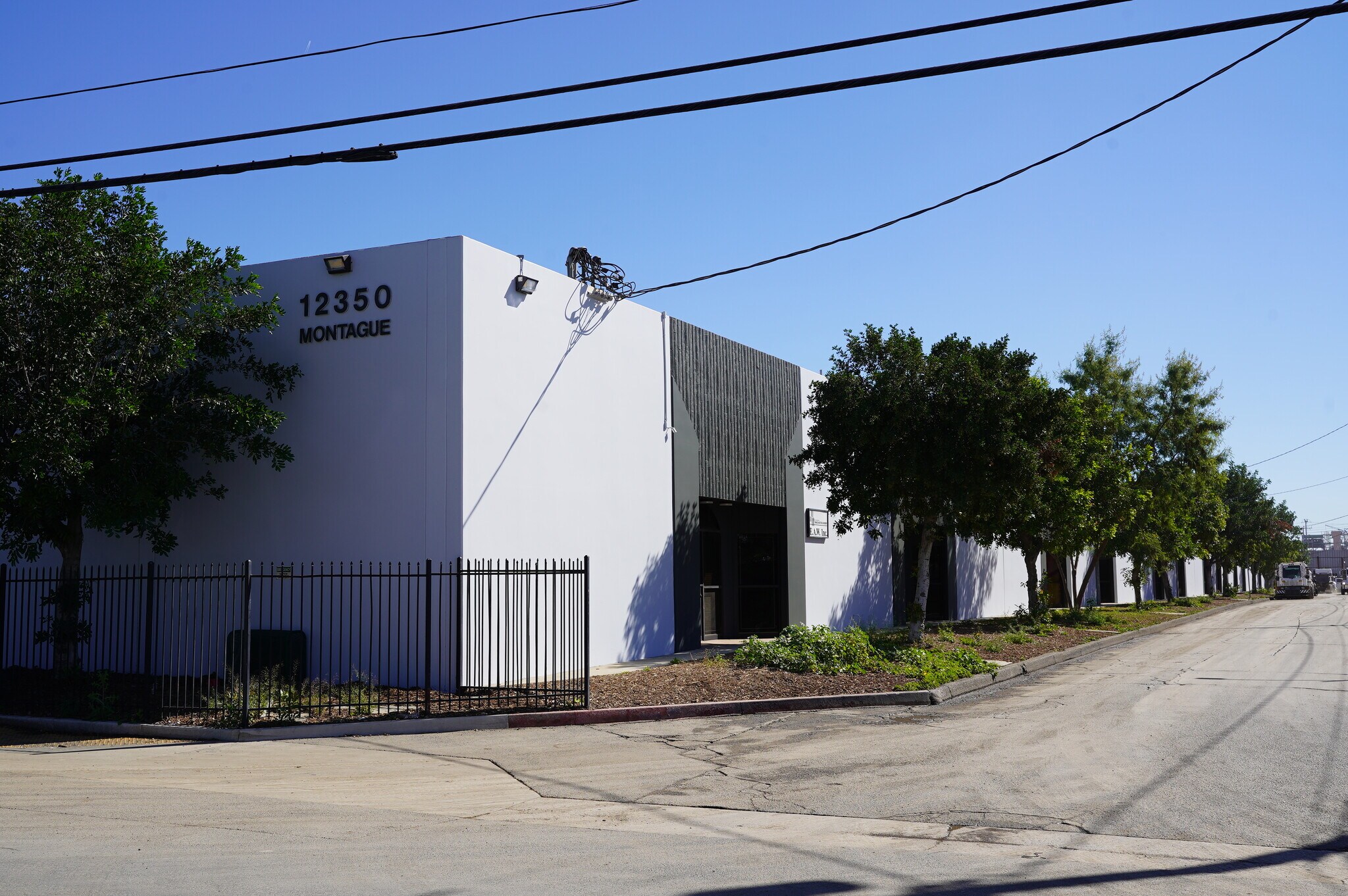 12350 Montague St, Pacoima, CA à vendre Photo principale– Image 1 sur 7