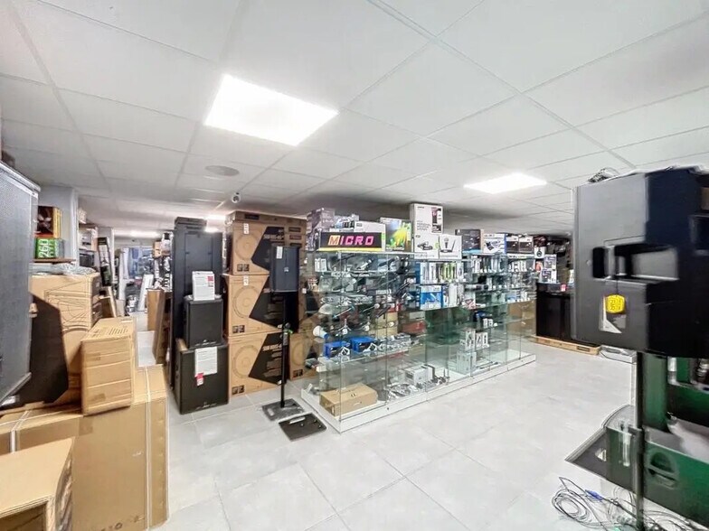 7 Rue Galilée, Villeurbanne à vendre - Photo de l’immeuble – Image 3 sur 5