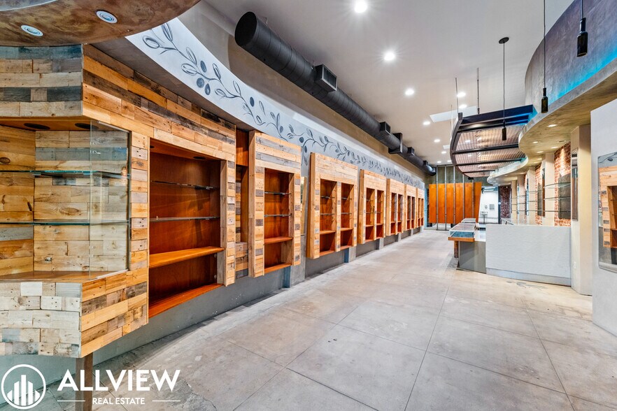 263 Forest Ave, Laguna Beach, CA à louer - Photo intérieure – Image 3 sur 21